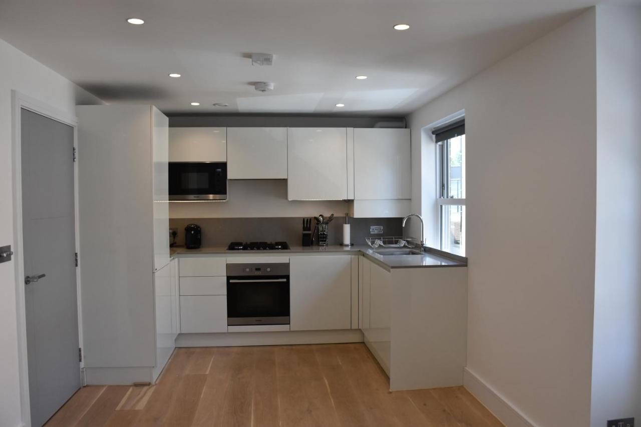 Northside Apartments Ealing London Ngoại thất bức ảnh